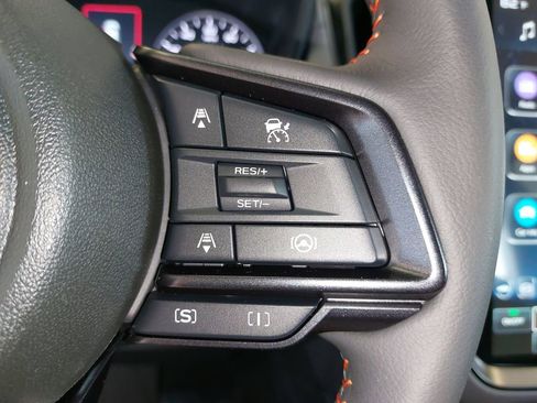 Used 2025 Subaru Crosstrek 2.5i Limited w/ Crosstrek Mirror Package image 21