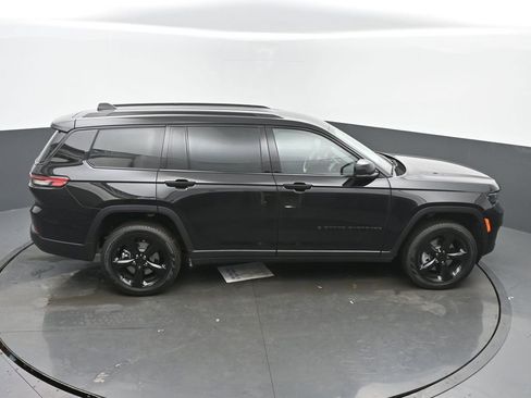 New 2025 Jeep Grand Cherokee L Limited image 44