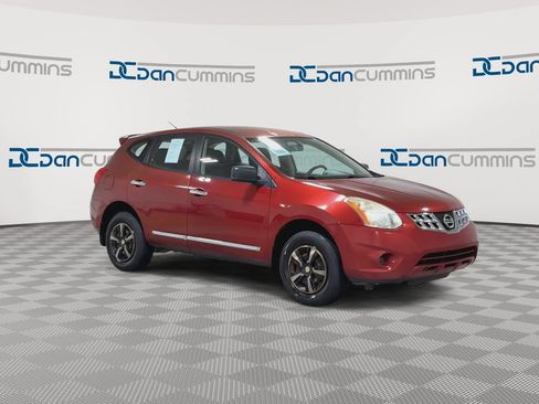 Used 2013 Nissan Rogue S AWD/4WD image 2