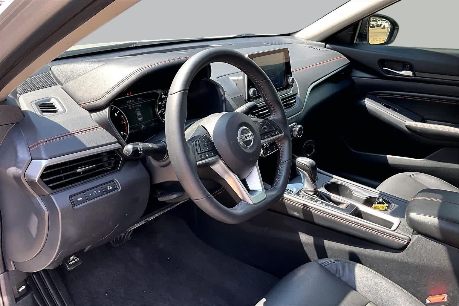 Certified 2022 Nissan Altima 2.5 SR FWD image 18