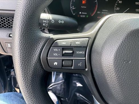 Used 2025 Honda CR-V LX image 19