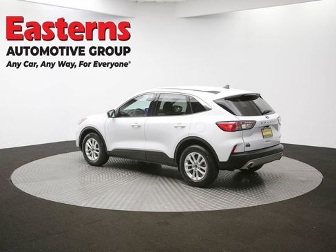 Used 2022 Ford Escape SE image 62