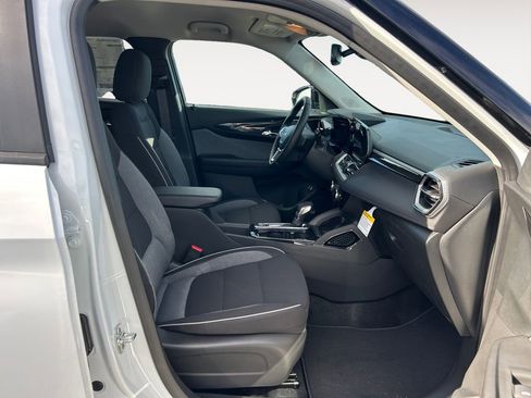 New 2026 Chevrolet TrailBlazer LT w/ Convenience Package AWD/4WD image 10