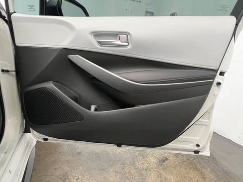 Used 2020 Toyota Corolla SE FWD image 11