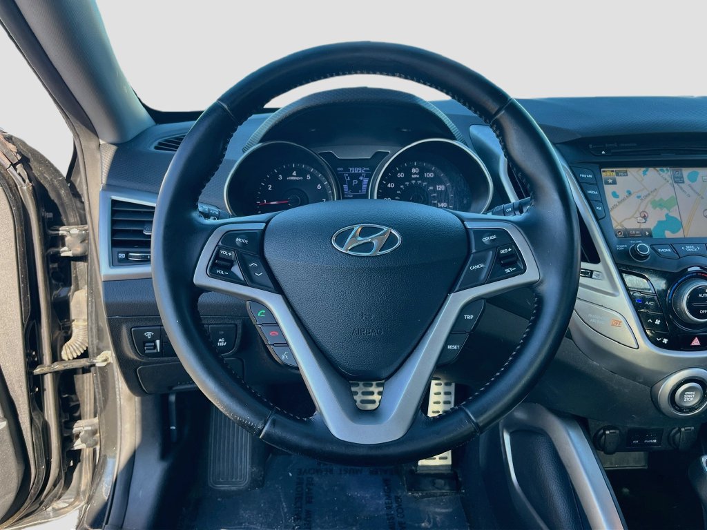 Used 2015 Hyundai Veloster w/ Option Group 03 FWD image 11