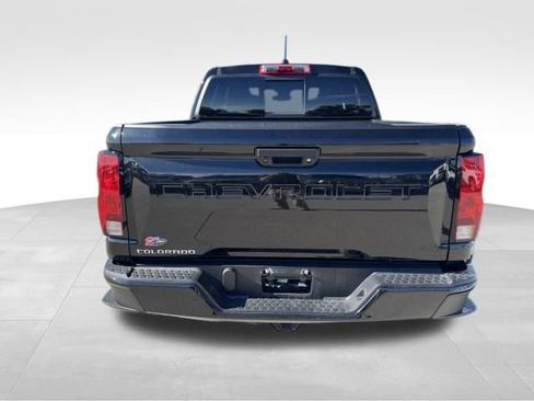 Used 2024 Chevrolet Colorado Trail Boss AWD/4WD image 4