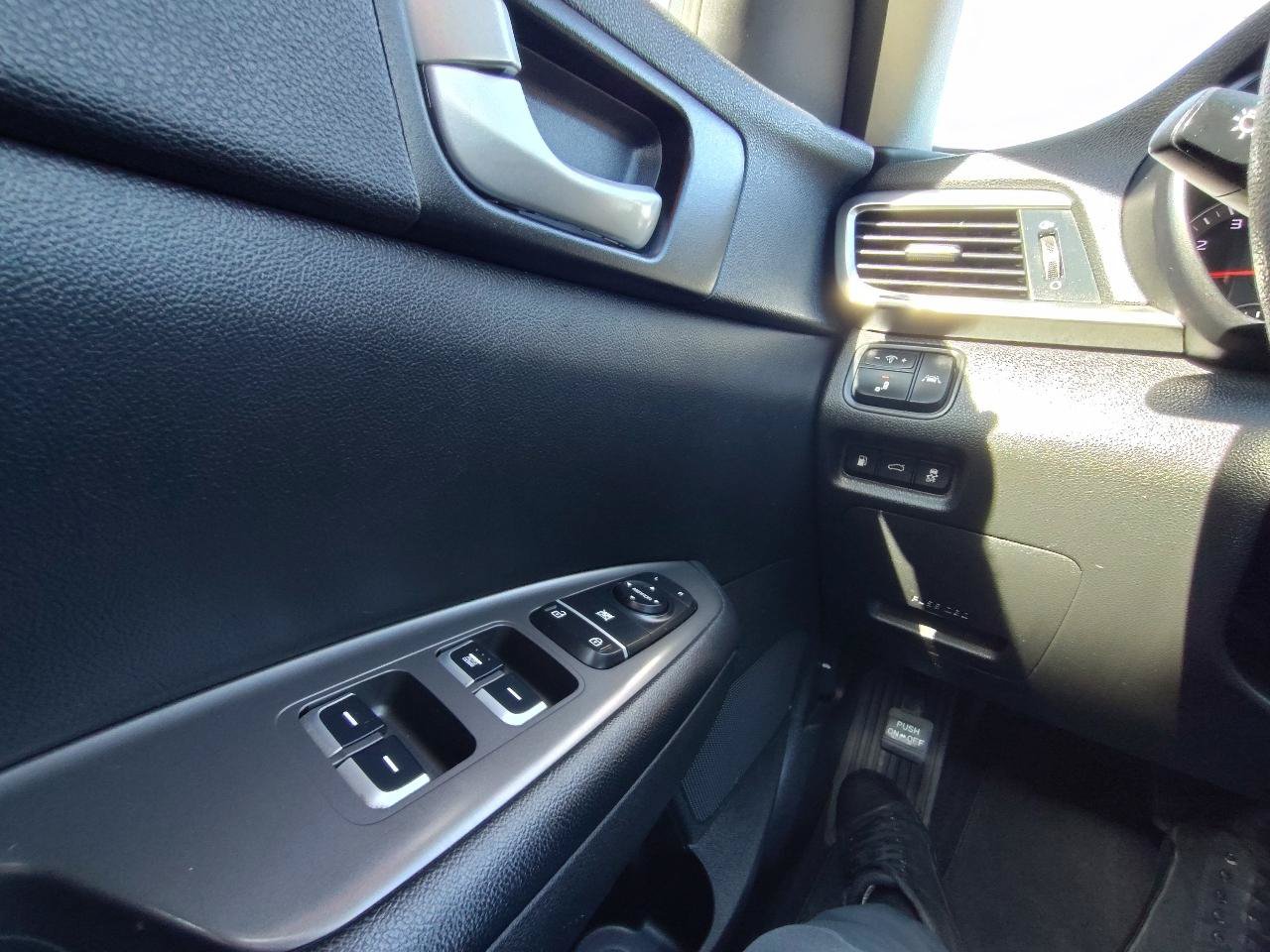Used 2019 Kia Optima LX FWD image 17