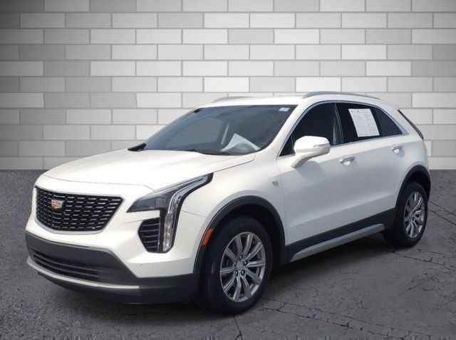 Certified 2022 Cadillac XT4 Premium Luxury w/ Safety Alert Package FWD image 31