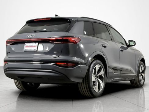Used 2025 Audi Q6 e-tron Premium w/ Convenience Package AWD/4WD image 5