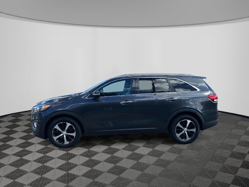 Used 2016 Kia Sorento EX w/ EX Premium Package FWD image 2