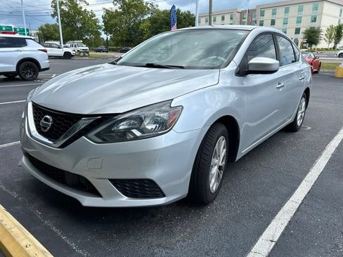 Used 2019 Nissan Sentra SV FWD image 1