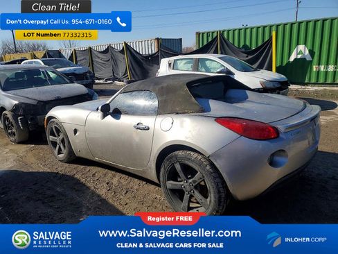 Used 2007 Pontiac Solstice Convertible w/ Preferred Package image 3