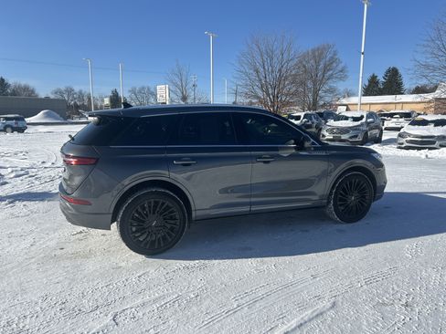 Used 2021 Lincoln Corsair Reserve w/ Equipment Group 201A image 3