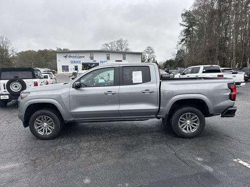 Used 2024 Chevrolet Colorado LT w/ LT Convenience Package image 6