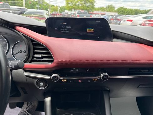 Used 2021 MAZDA MAZDA3 s FWD image 7