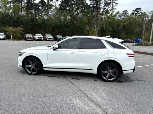 Used 2023 Genesis GV70 3.5T Sport w/ Sport Prestige Package image 25