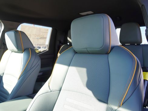 New 2025 Toyota Tacoma Trailhunter image 20