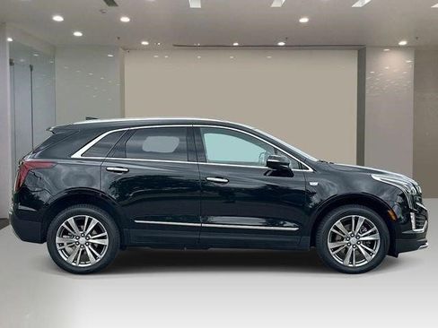Certified 2024 Cadillac XT5 Premium Luxury AWD/4WD image 5