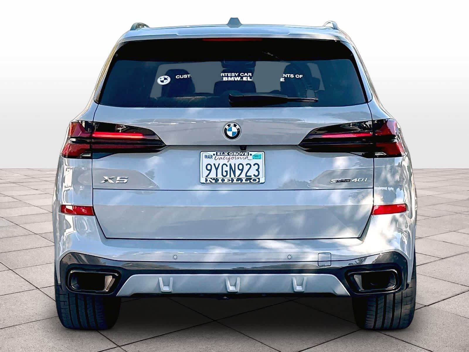 Used 2026 BMW X5 sDrive40i w/ Executive Package RWD image 7