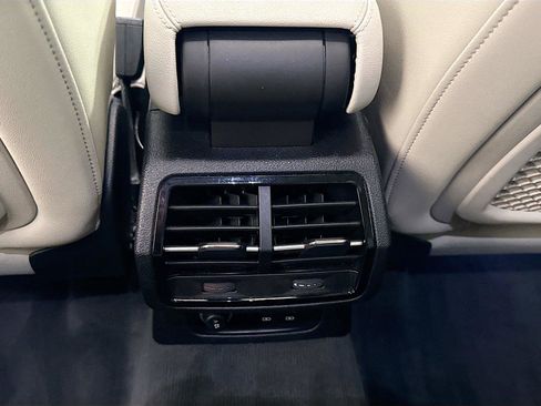 Used 2024 Audi Q3 2.0T Premium Plus w/ Premium Plus Package AWD/4WD image 25