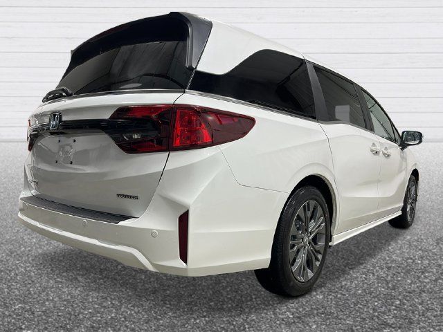 New 2027 Honda Odyssey Touring image 5