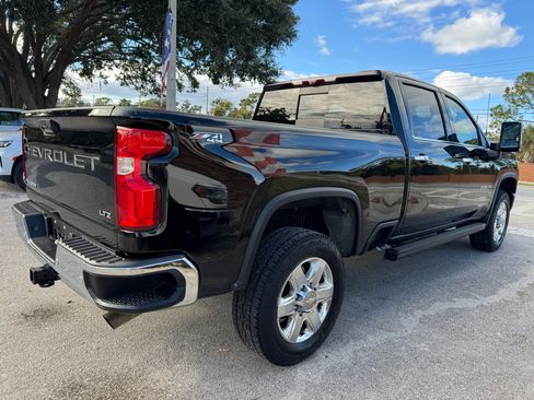 Used 2022 Chevrolet Silverado 3500 LTZ w/ LTZ Premium Package image 14