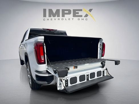 Used 2024 GMC Sierra 1500 Denali w/ Denali Reserve Package AWD/4WD image 9
