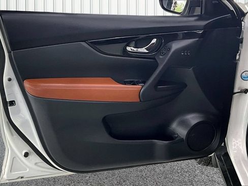 Used 2018 Nissan Rogue SL AWD/4WD image 20