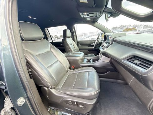 Used 2021 GMC Yukon XL SLT image 33
