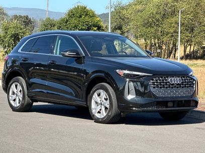 Used 2025 Audi Q5 Premium w/ Convenience Package