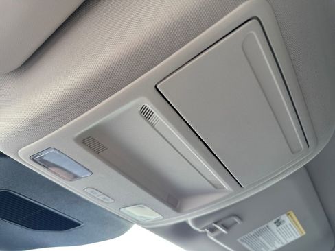 New 2025 Ford Escape SE image 44