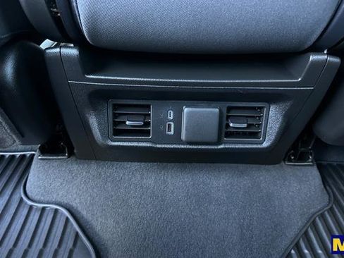 Used 2025 Chevrolet Silverado 1500 LT image 15