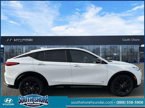 Used 2025 Buick Envista Sport Touring w/ Convenience I Package image 5