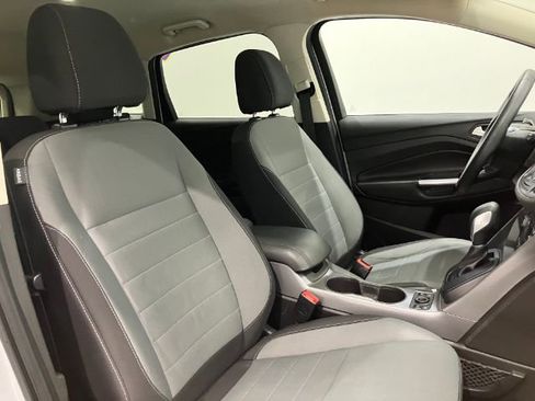 Used 2016 Ford Escape SE w/ Equipment Group 201A AWD/4WD image 46