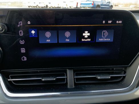 Used 2025 Chevrolet Trax LT w/ LT Convenience Package image 34