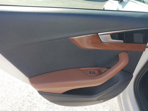 Used 2022 Audi A4 2.0T Premium w/ Convenience Package image 19