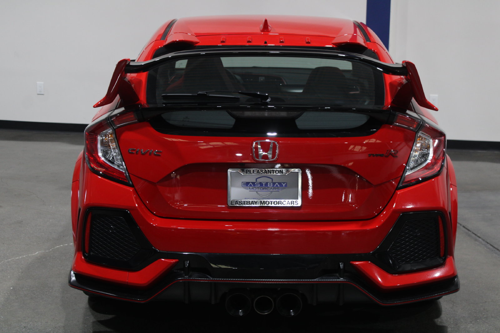 Used 2018 Honda Civic Type R image 11