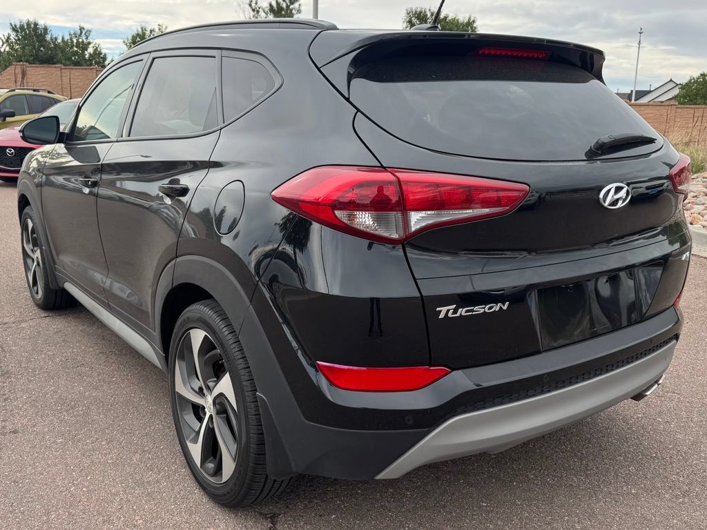 Used 2017 Hyundai Tucson Value AWD/4WD image 4