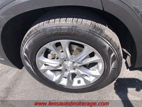 Used 2021 Hyundai Palisade SE FWD image 25