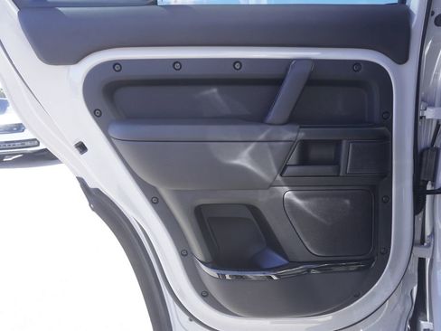 New 2026 Land Rover Defender 110 OCTA image 29