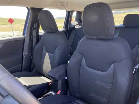 Used 2016 Jeep Renegade Sport w/ Power & Air Group AWD/4WD image 11