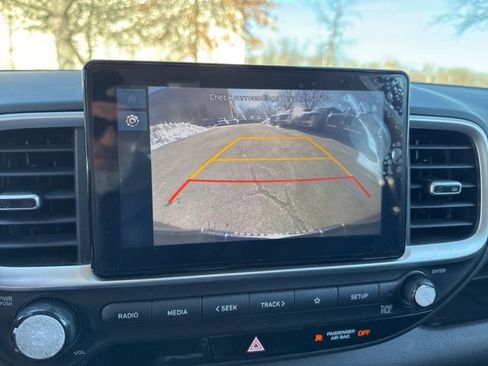 Certified 2023 Hyundai Venue SE w/ Cargo Package image 10