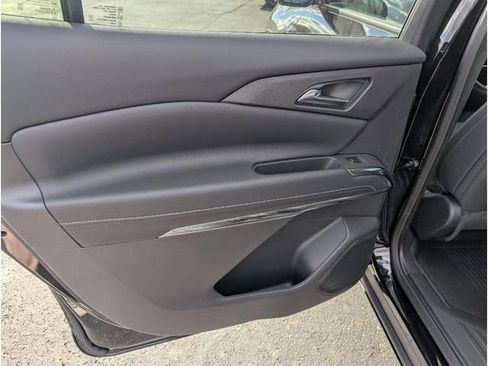 New 2026 Chevrolet Traverse LT w/ Driver Confidence Package image 10