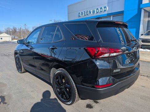 Used 2024 Chevrolet Equinox LS w/ LS Convenience Package image 3
