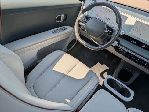 Certified 2023 Hyundai Ioniq 5 SEL AWD/4WD image 9