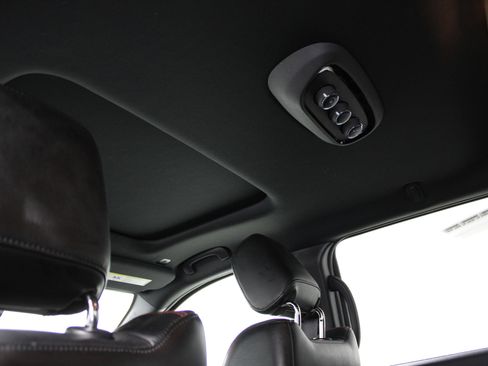 Used 2023 Dodge Durango GT RWD image 21