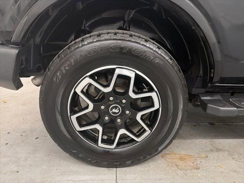 Used 2021 Ford Bronco Outer Banks image 12