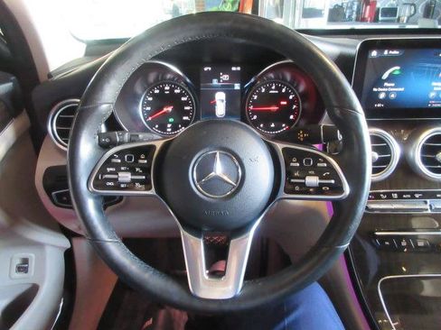 Used 2020 Mercedes-Benz GLC 300 4MATIC w/ Multimedia Package image 17