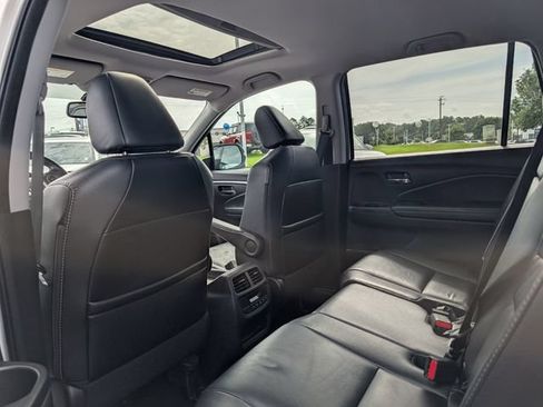 Used 2017 Honda Pilot EX-L image 9