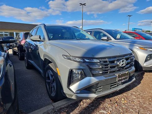 Used 2025 Hyundai Tucson SEL image 2